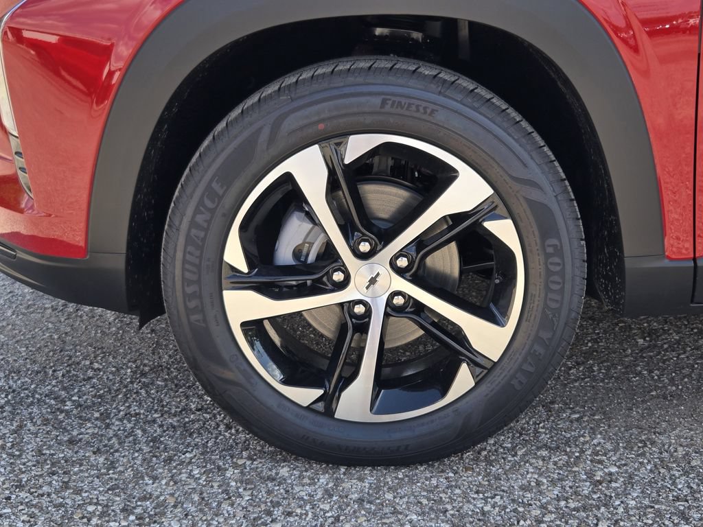 New 2026 Chevrolet Trax RS w/ Driver Confidence Package FWD image 14
