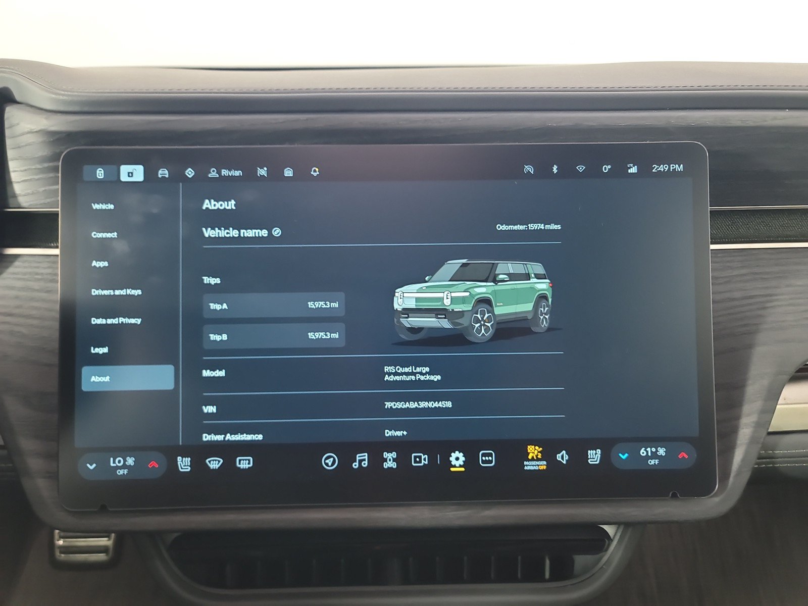 Used 2024 Rivian R1S Adventure AWD/4WD image 29