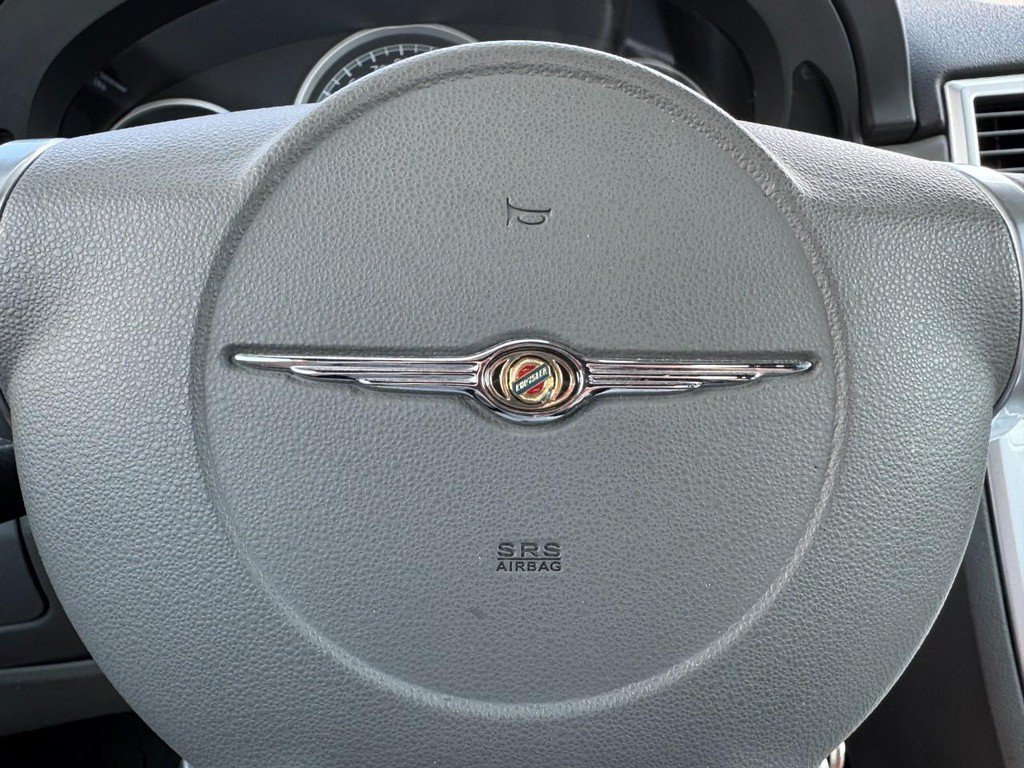 Used 2008 Chrysler Crossfire Limited RWD image 19