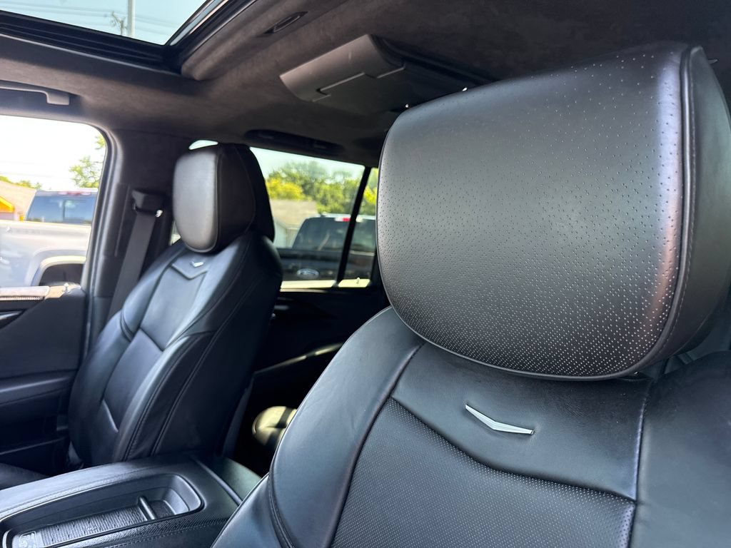 Used 2016 Cadillac Escalade ESV Platinum AWD/4WD image 34