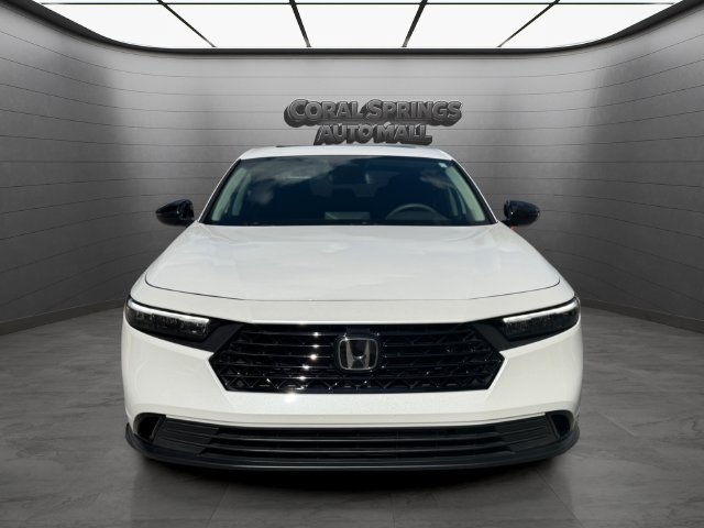Used 2025 Honda Accord SE image 2