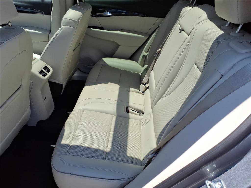Used 2022 Buick Envision Essence w/ Technology Package I AWD/4WD image 13