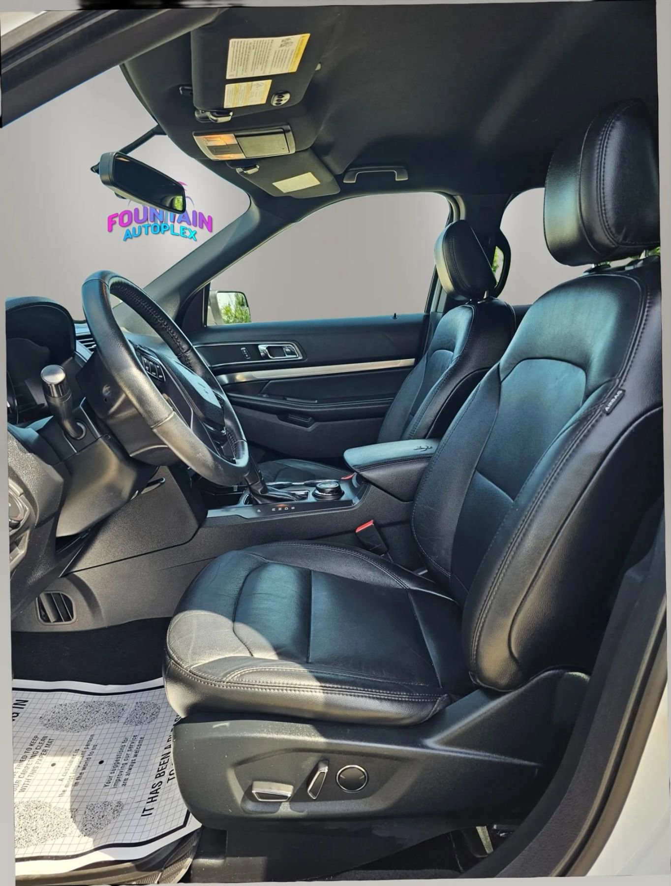 Used 2018 Ford Explorer XLT w/ Equipment Group 202A AWD/4WD image 12