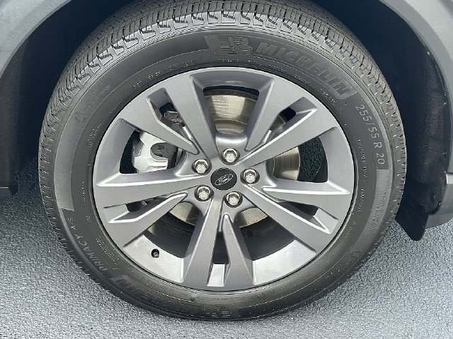 Used 2025 Ford Explorer Active w/ Active Comfort Package AWD/4WD image 9