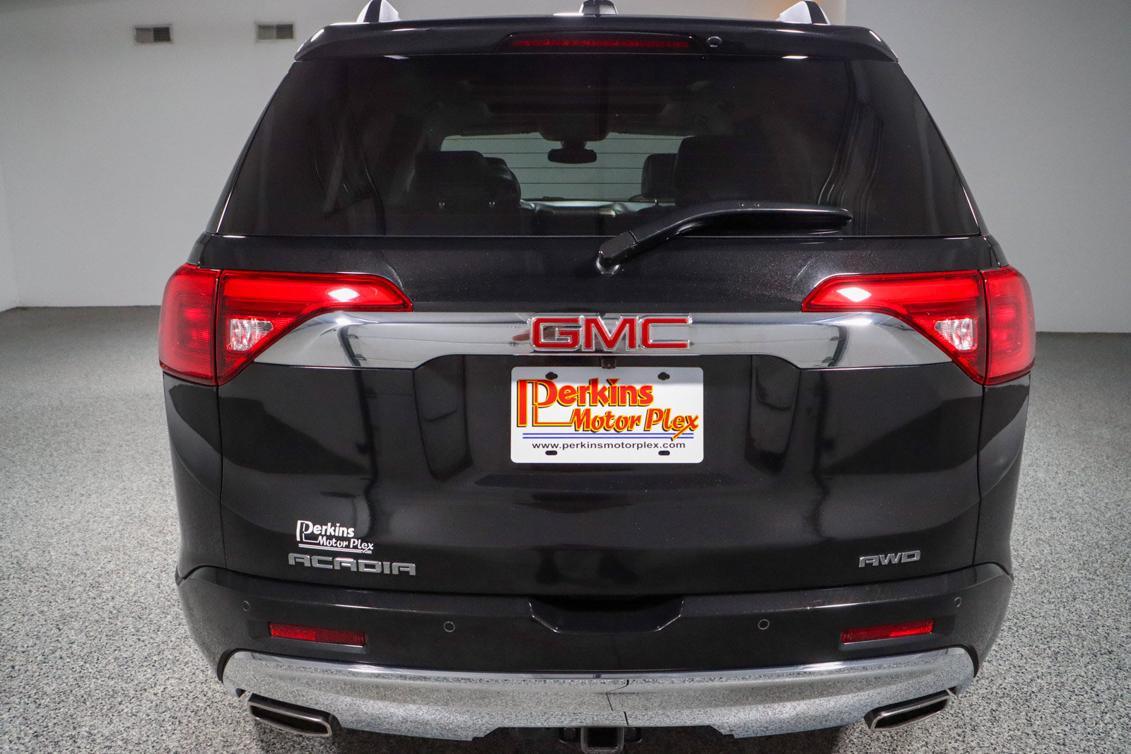 Used 2019 GMC Acadia Denali w/ Technology Package AWD/4WD image 8