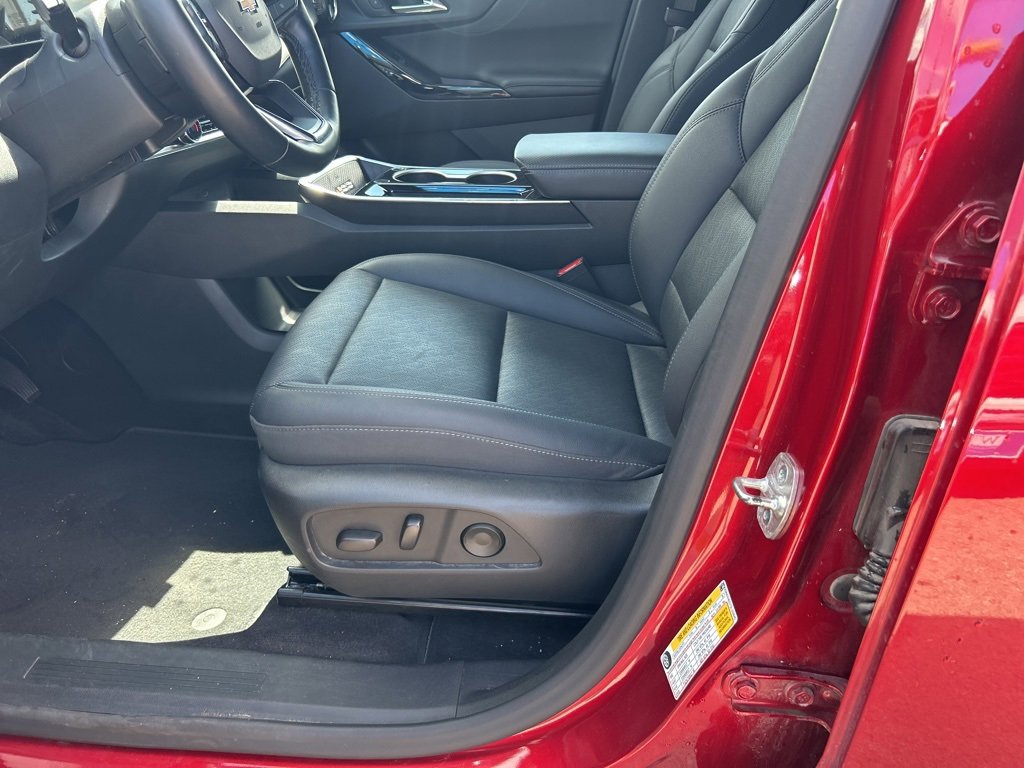 Certified 2025 Chevrolet Equinox LT w/ Convenience Package II image 8