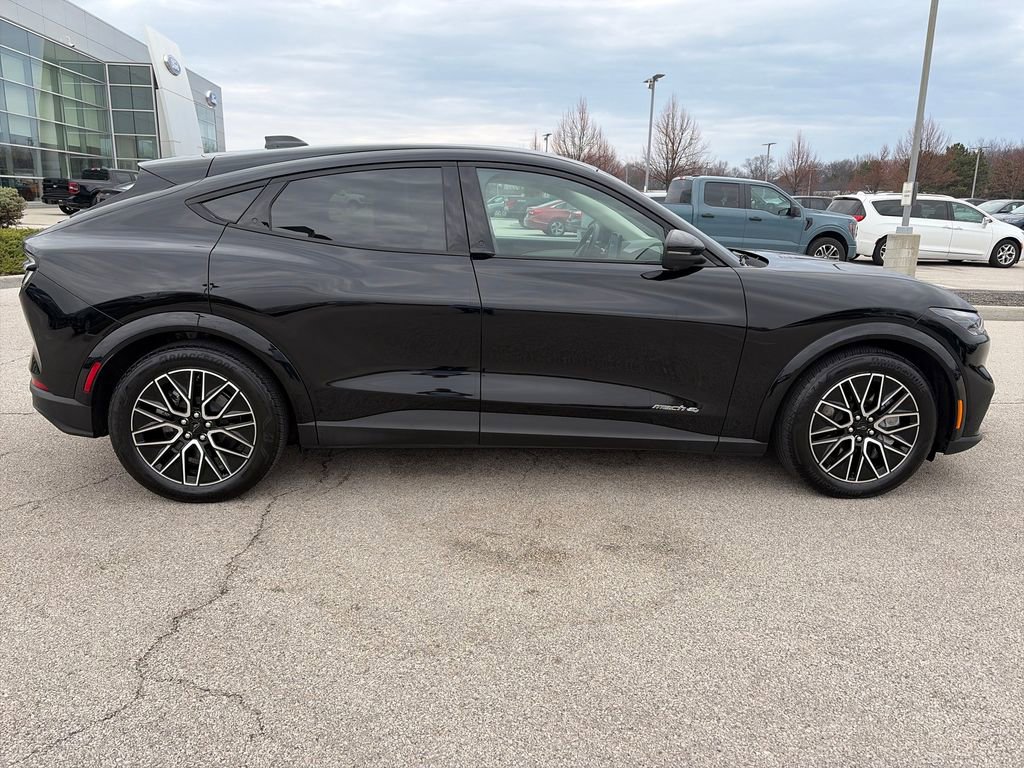 Used 2025 Ford Mustang Mach-E Premium image 8