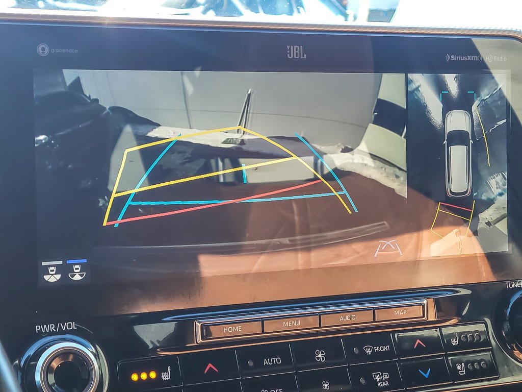 Used 2022 Toyota Highlander Platinum image 14