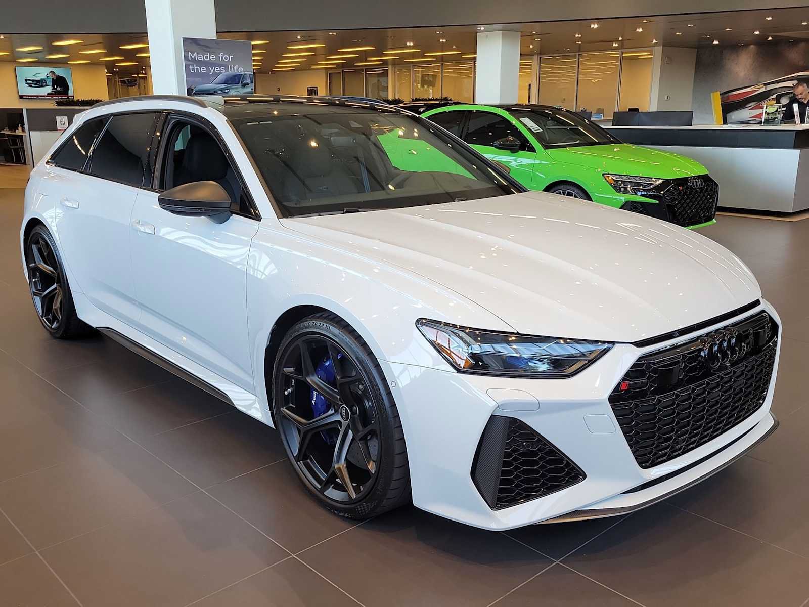 Certified 2025 Audi RS 6 performance AWD/4WD image 8