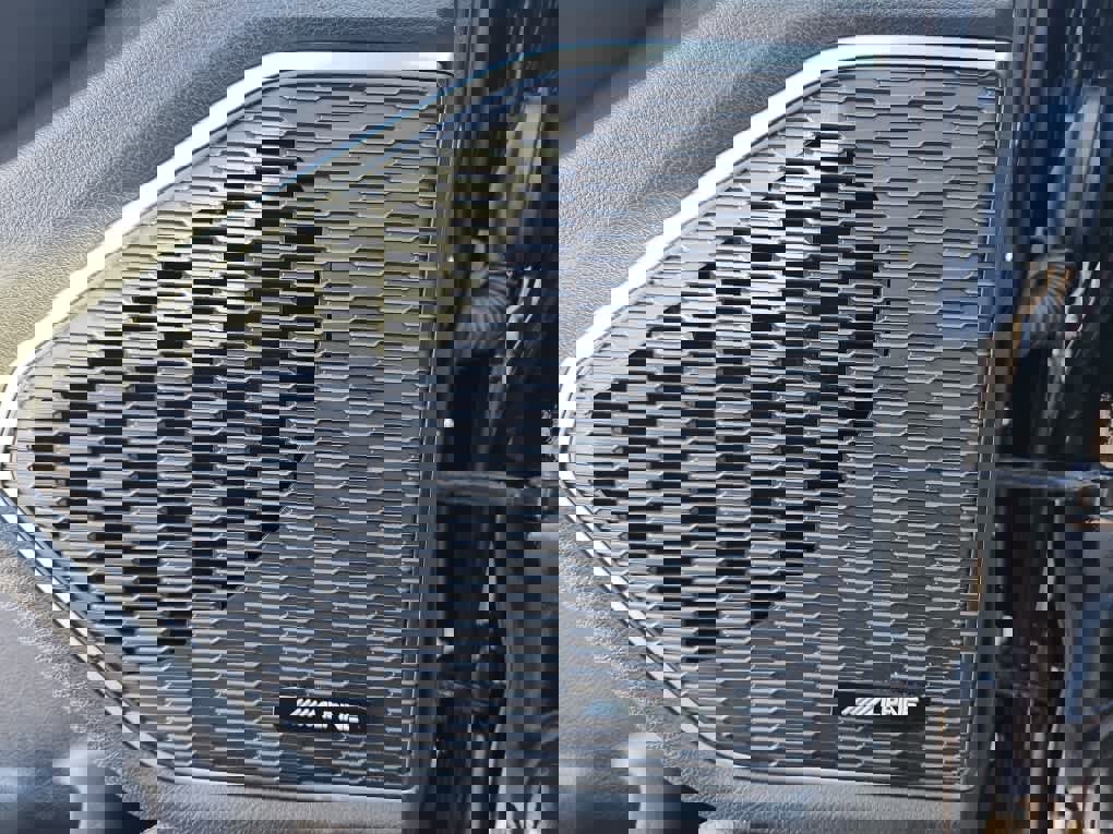 Used 2023 Jeep Grand Cherokee L Overland image 26