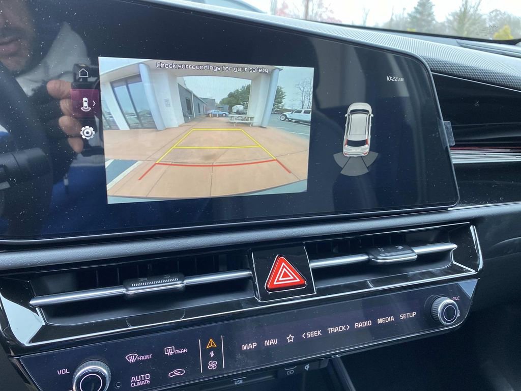 New 2025 Kia Niro EX w/ EX Cold Weather Package image 9