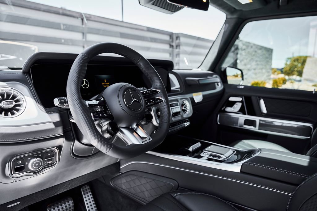 Used 2026 Mercedes-Benz G 63 AMG 4MATIC image 2