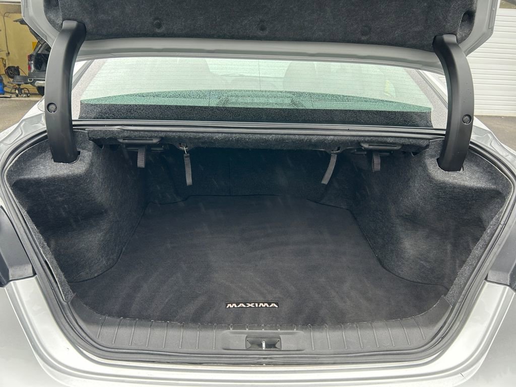 Used 2022 Nissan Maxima SV w/ Floor Mat Group image 24