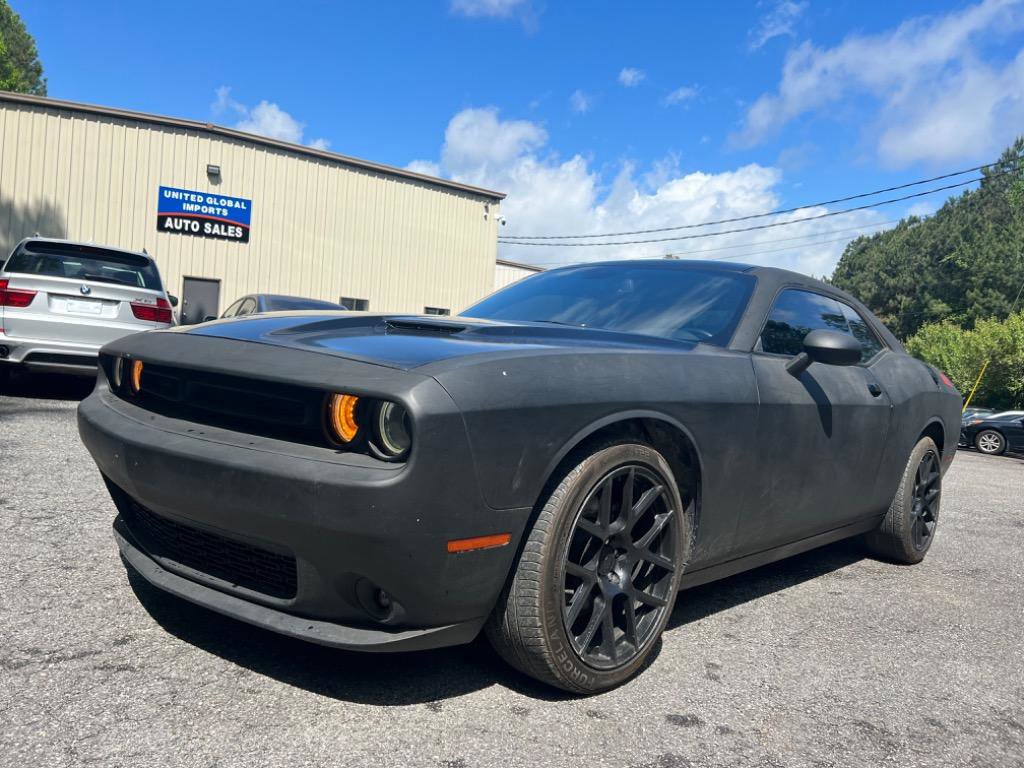 Used 2017 Dodge Challenger R/T Plus RWD image 1
