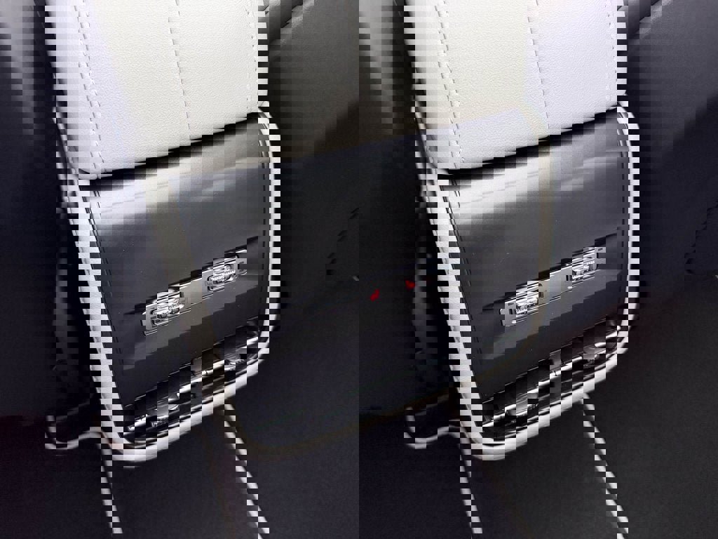 New 2026 Lincoln Nautilus Premier w/ Equipment Group 102A image 46