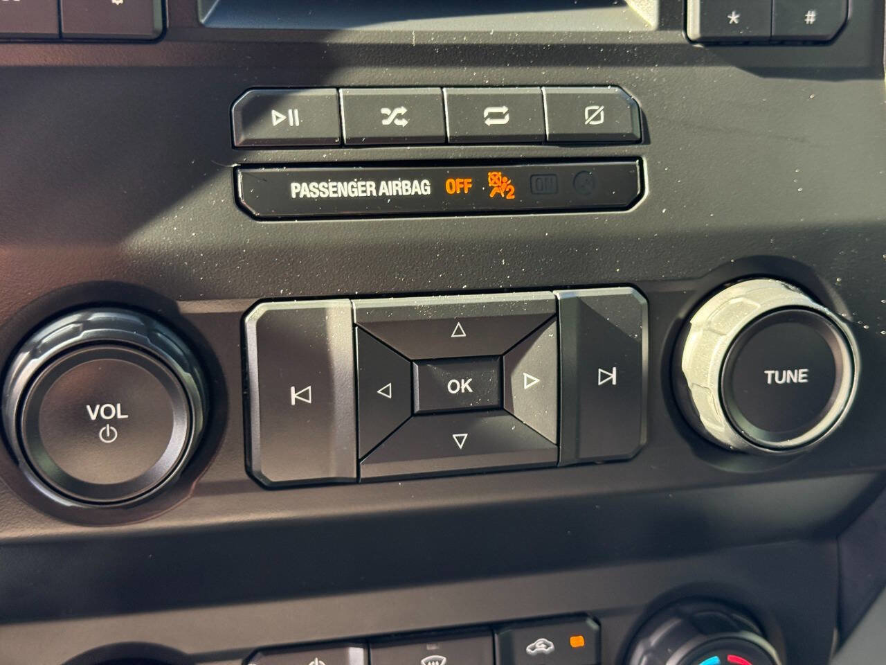 Used 2020 Ford F150 XL w/ Equipment Group 101A Mid AWD/4WD image 27