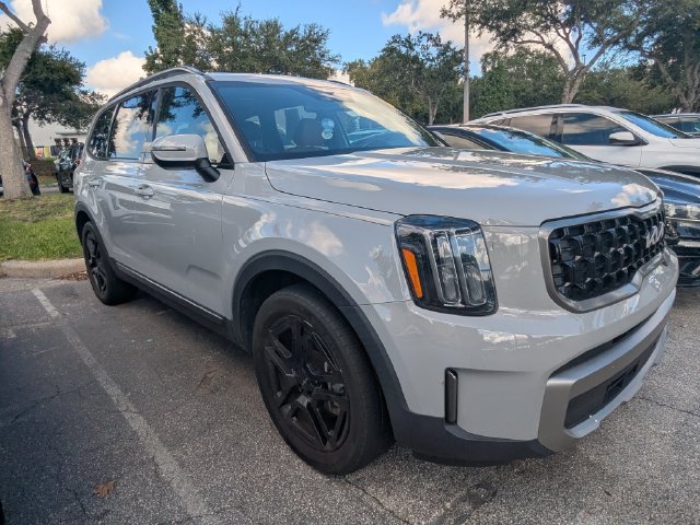 Certified 2023 Kia Telluride EX X-Line AWD/4WD image 3