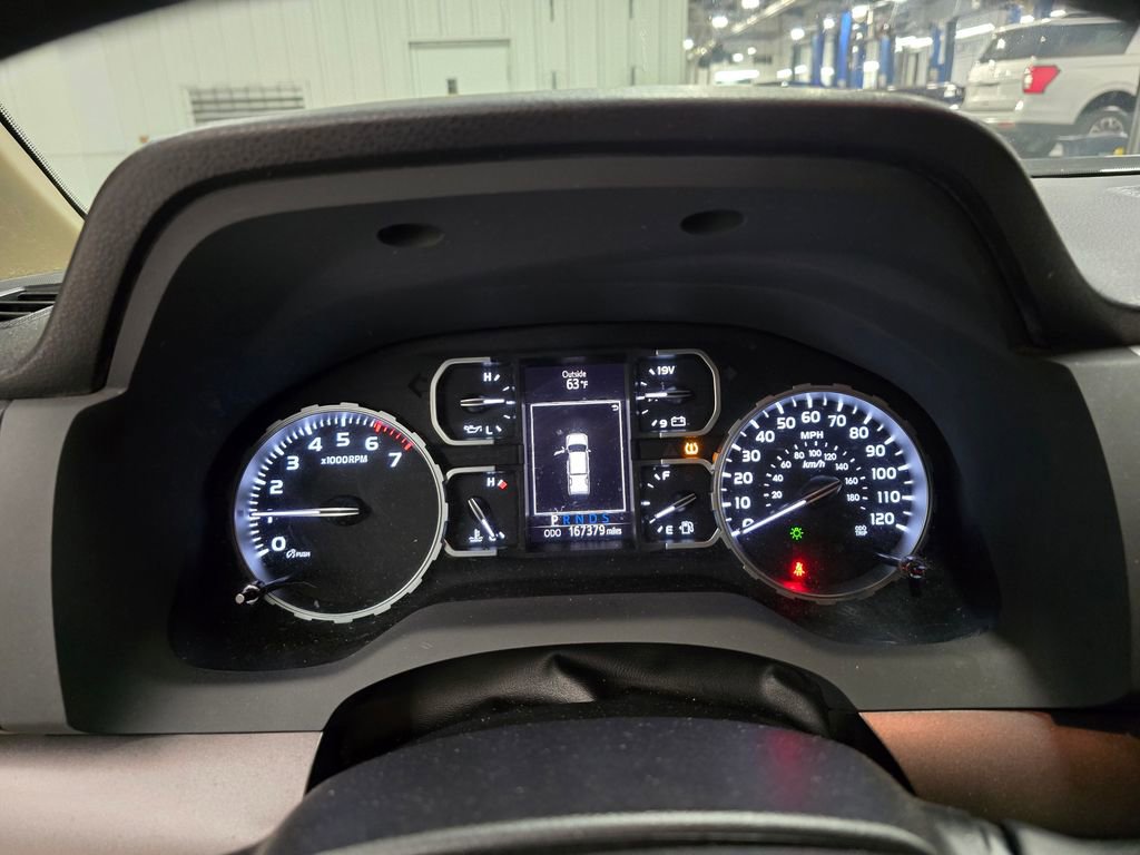 Used 2018 Toyota Tundra SR5 w/ SR5 Upgrade Package AWD/4WD image 21