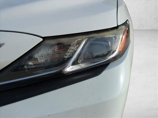 Used 2018 Toyota Camry SE FWD image 9