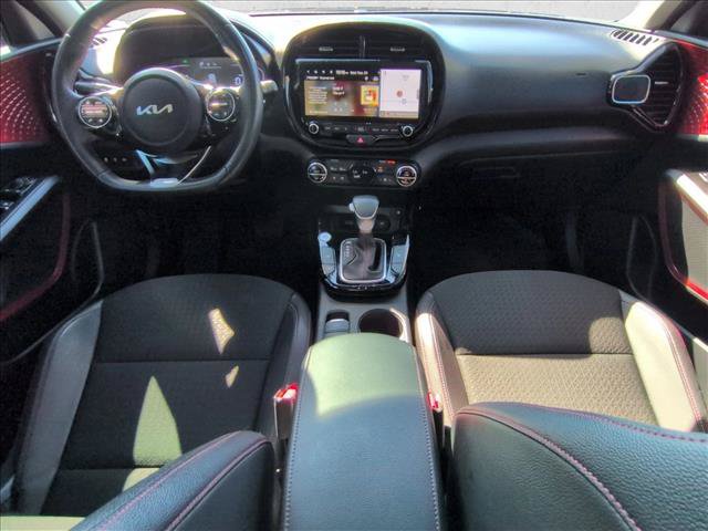 Used 2025 Kia Soul GT-Line w/ GT-Line Technology Package FWD image 17