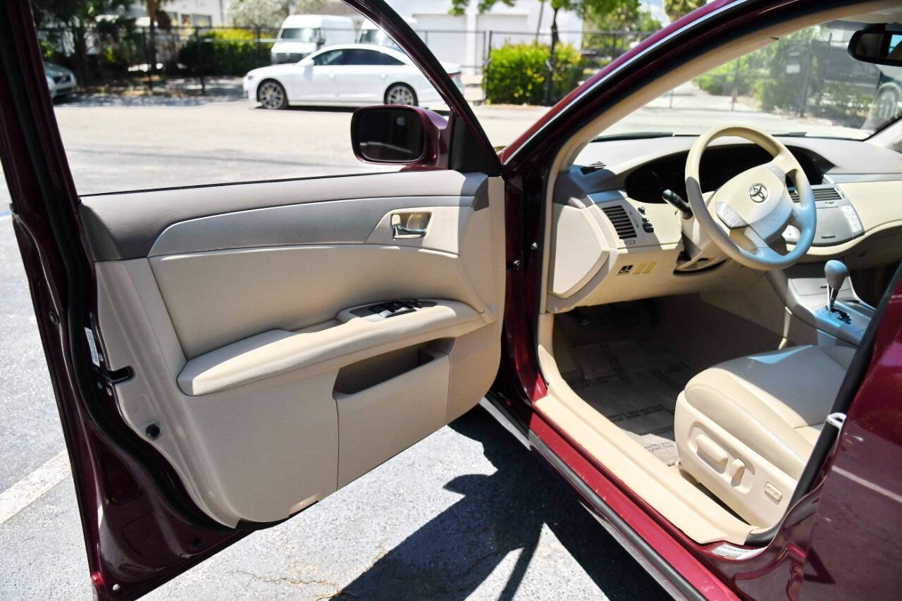 Used 2008 Toyota Avalon XL FWD image 16