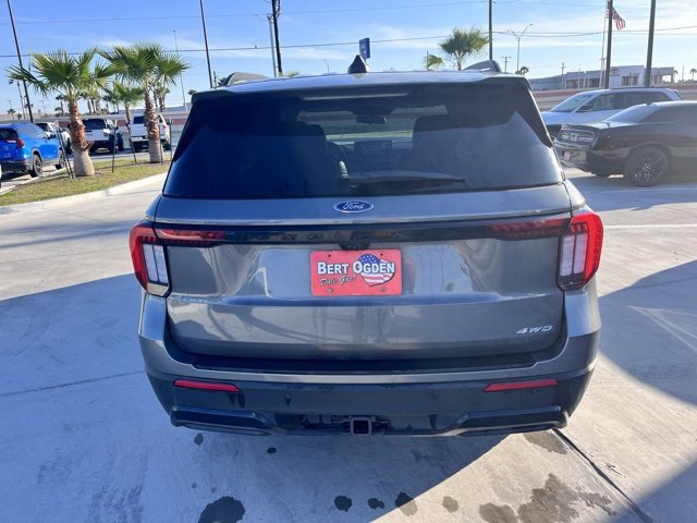 Used 2025 Ford Explorer ST-Line image 5