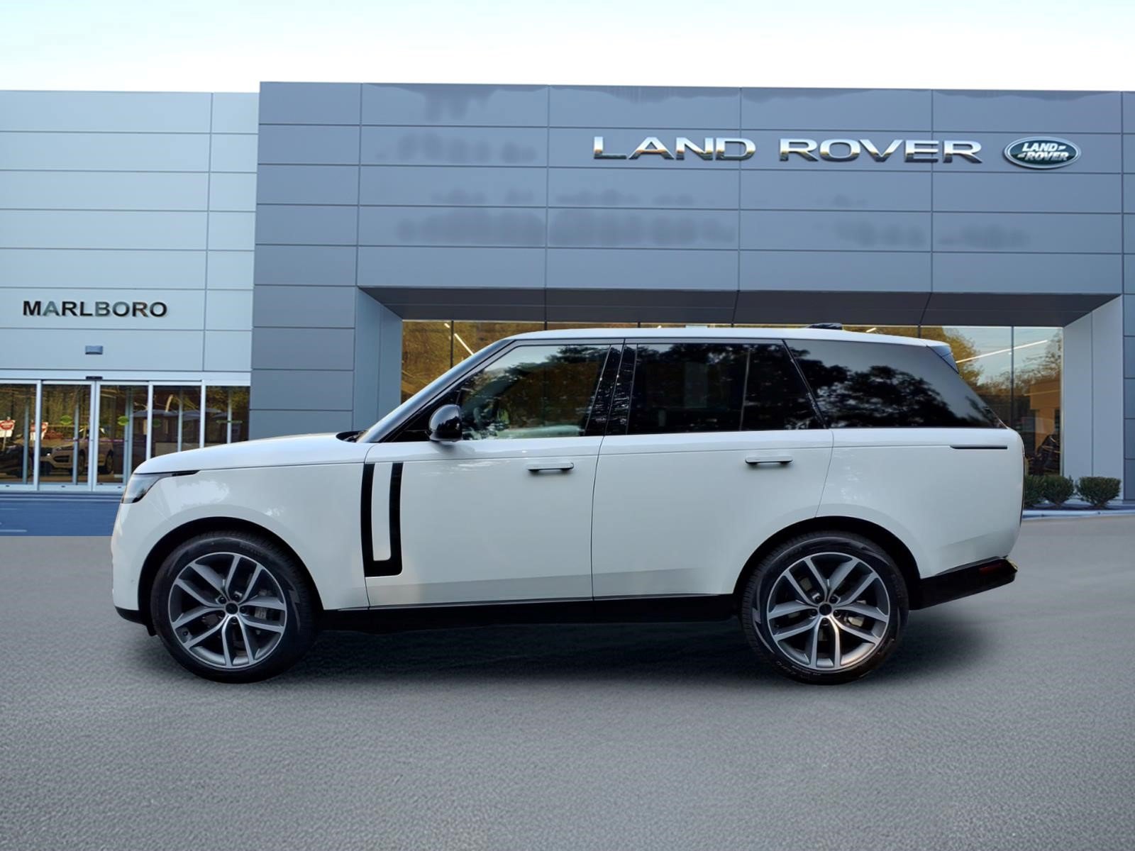 New 2026 Land Rover Range Rover SE AWD/4WD image 6