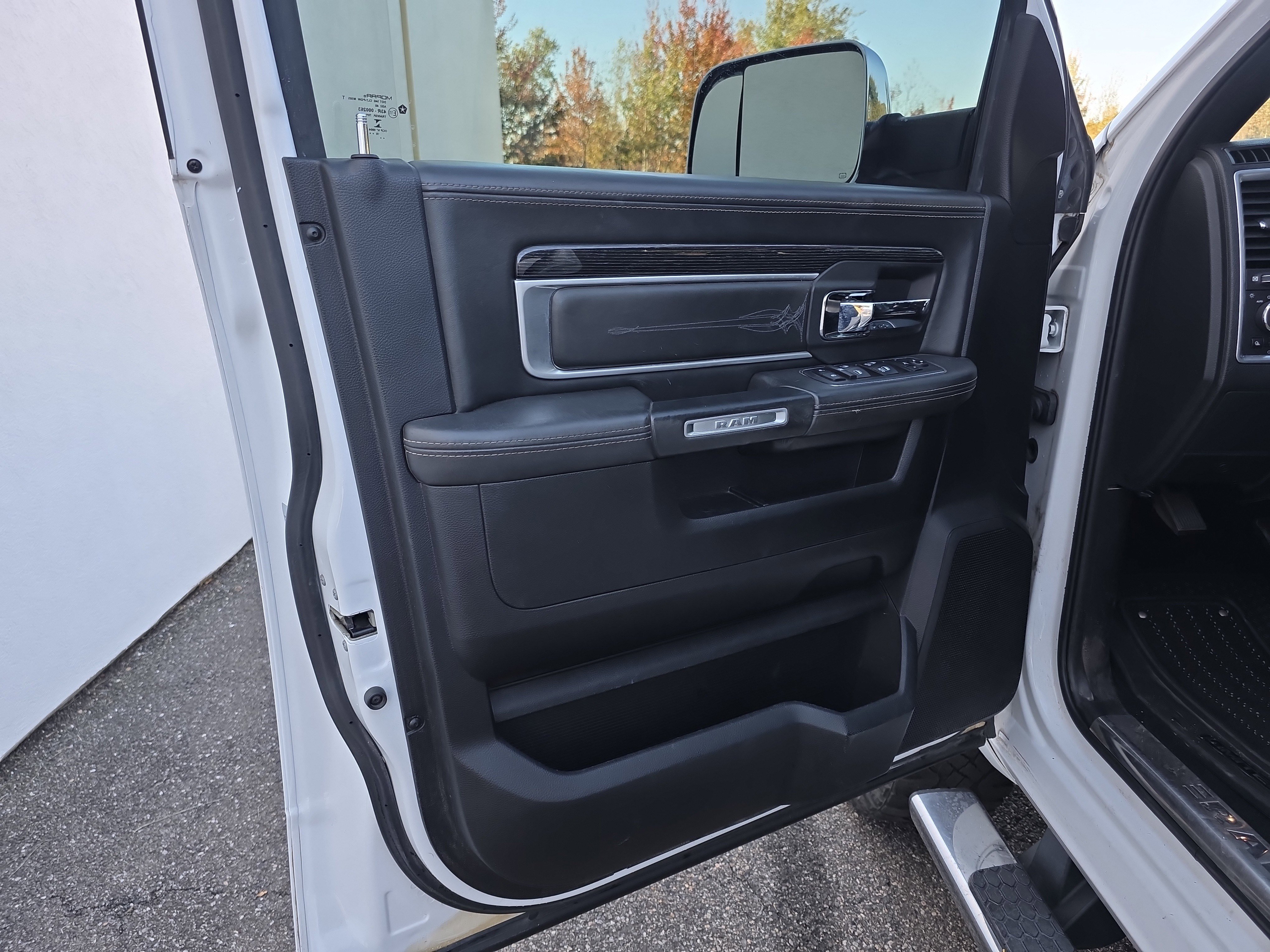 Used 2018 RAM 2500 Limited image 15