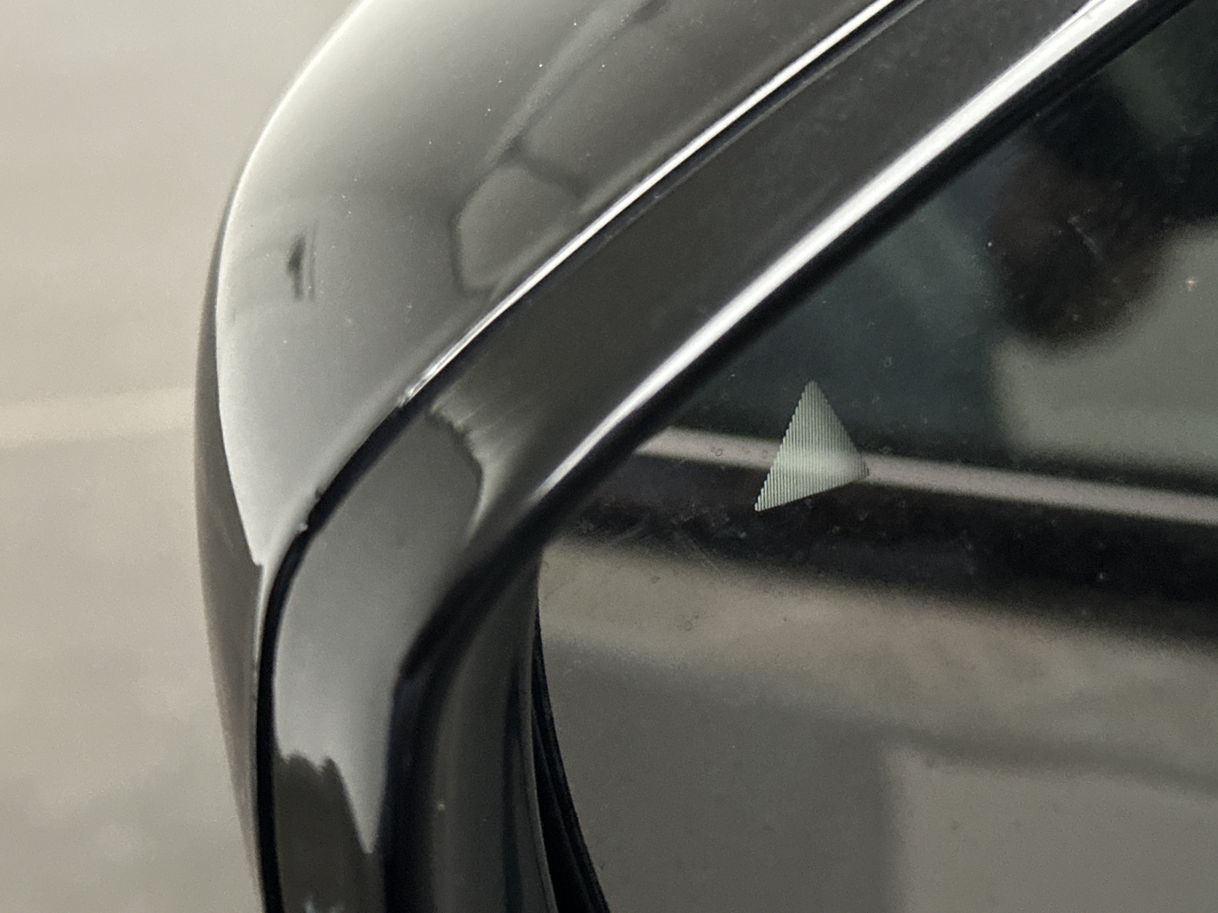 Used 2025 Chrysler Pacifica Limited FWD image 5