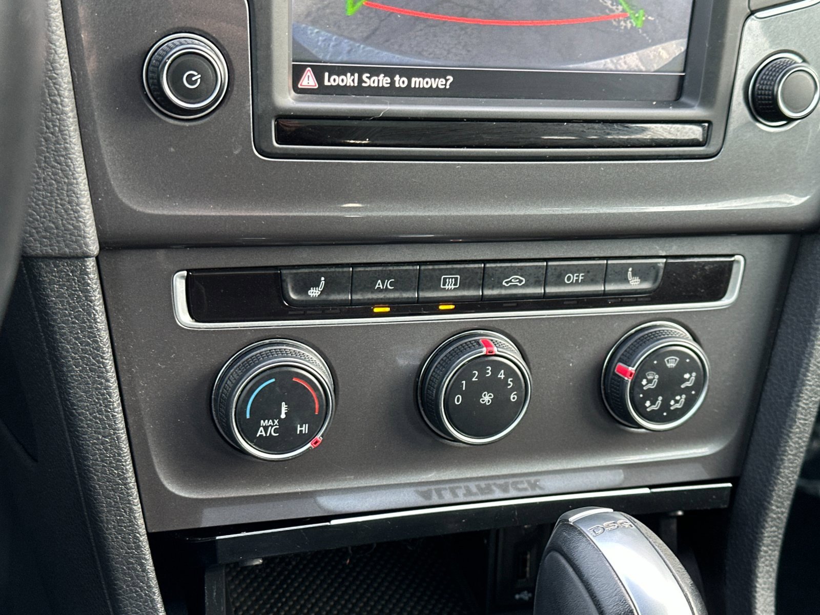 Used 2017 Volkswagen Golf Alltrack SE image 20