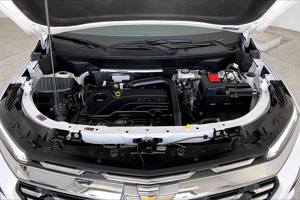 Used 2025 Chevrolet Equinox LT AWD/4WD image 12