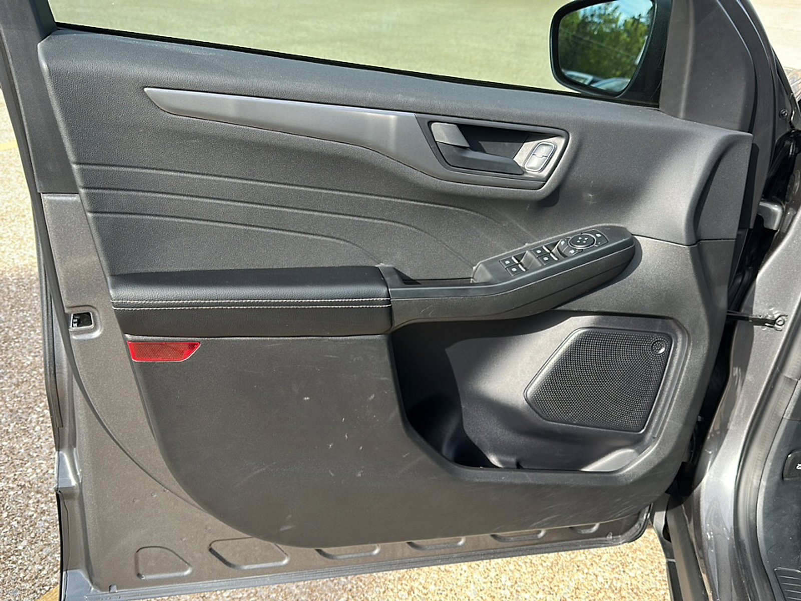 Used 2024 Ford Escape Active image 17