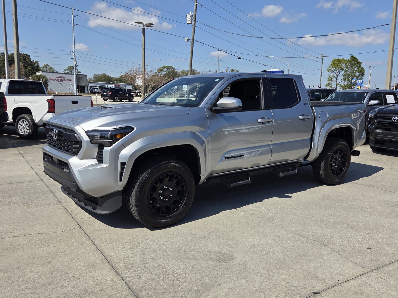 Certified 2024 Toyota Tacoma TRD Sport image 3