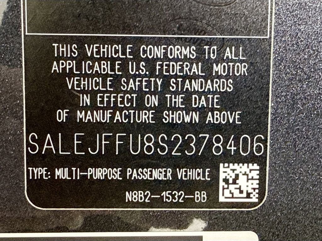 Used 2025 Land Rover Defender 130 S image 28
