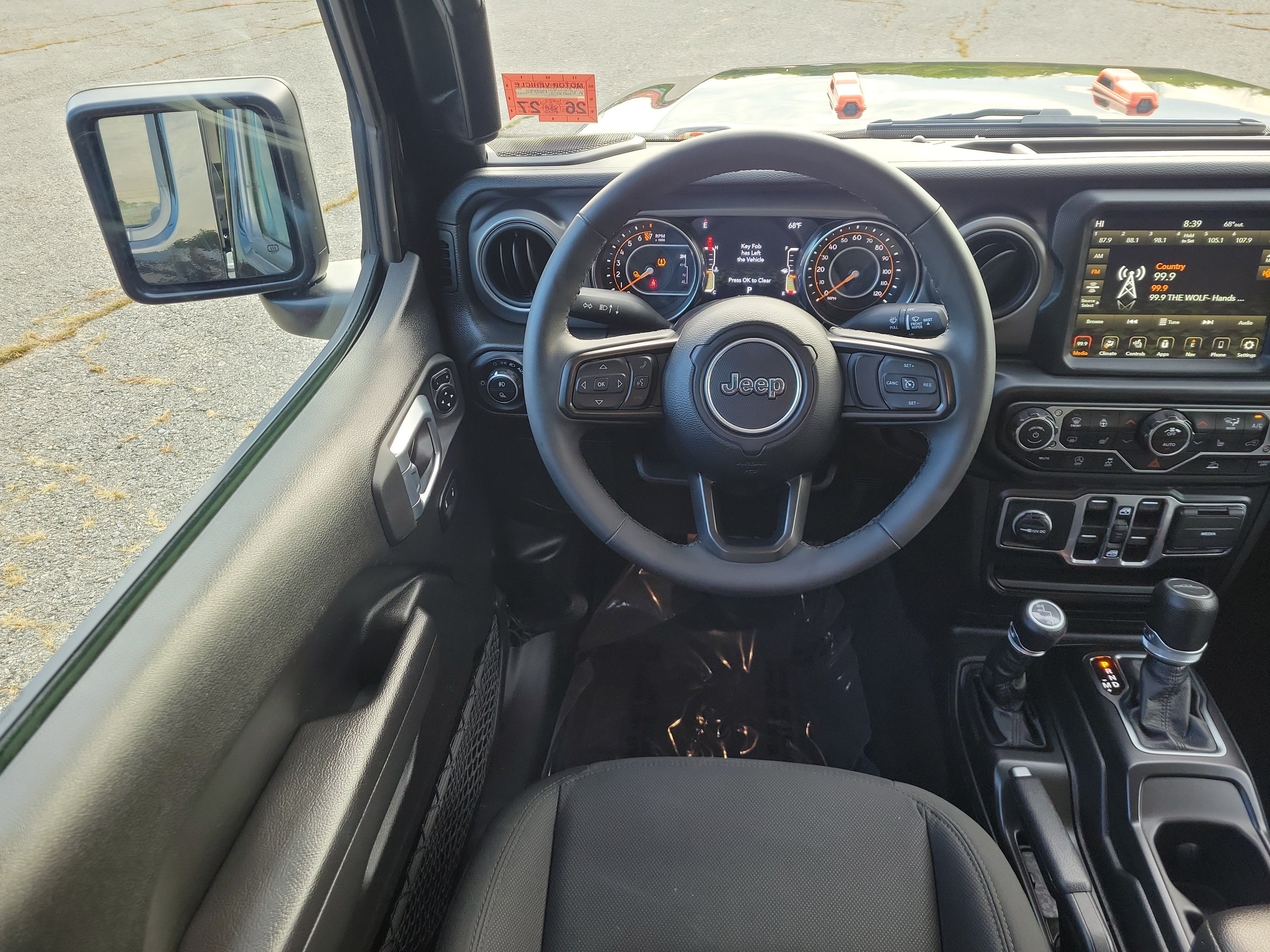 Used 2023 Jeep Gladiator Sport AWD/4WD image 19