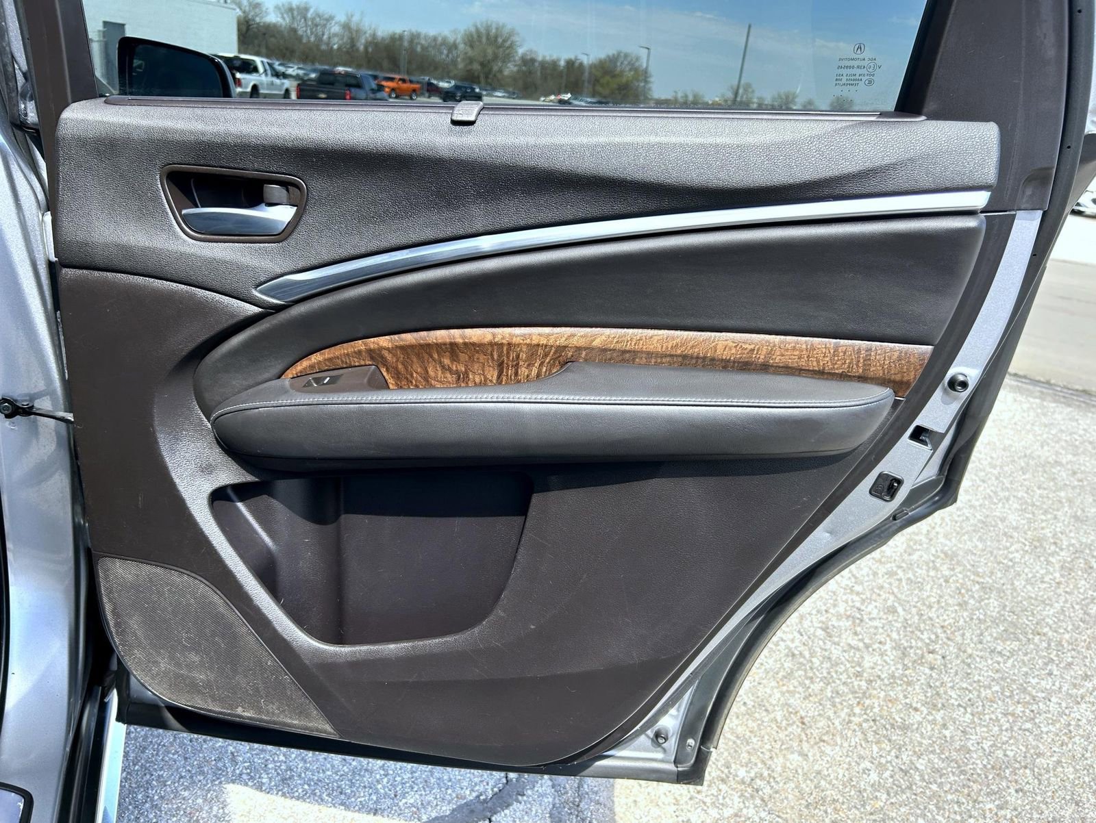 Used 2018 Acura MDX SH-AWD w/ Advance Package image 18