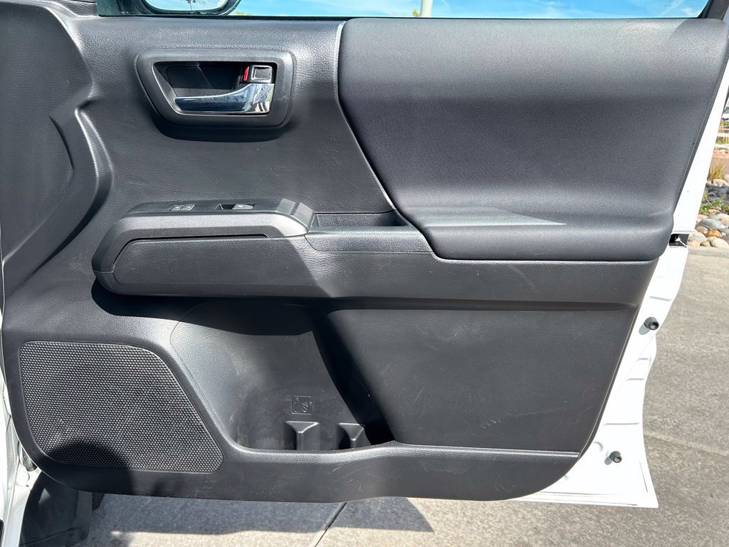 Used 2023 Toyota Tacoma TRD Sport AWD/4WD image 30