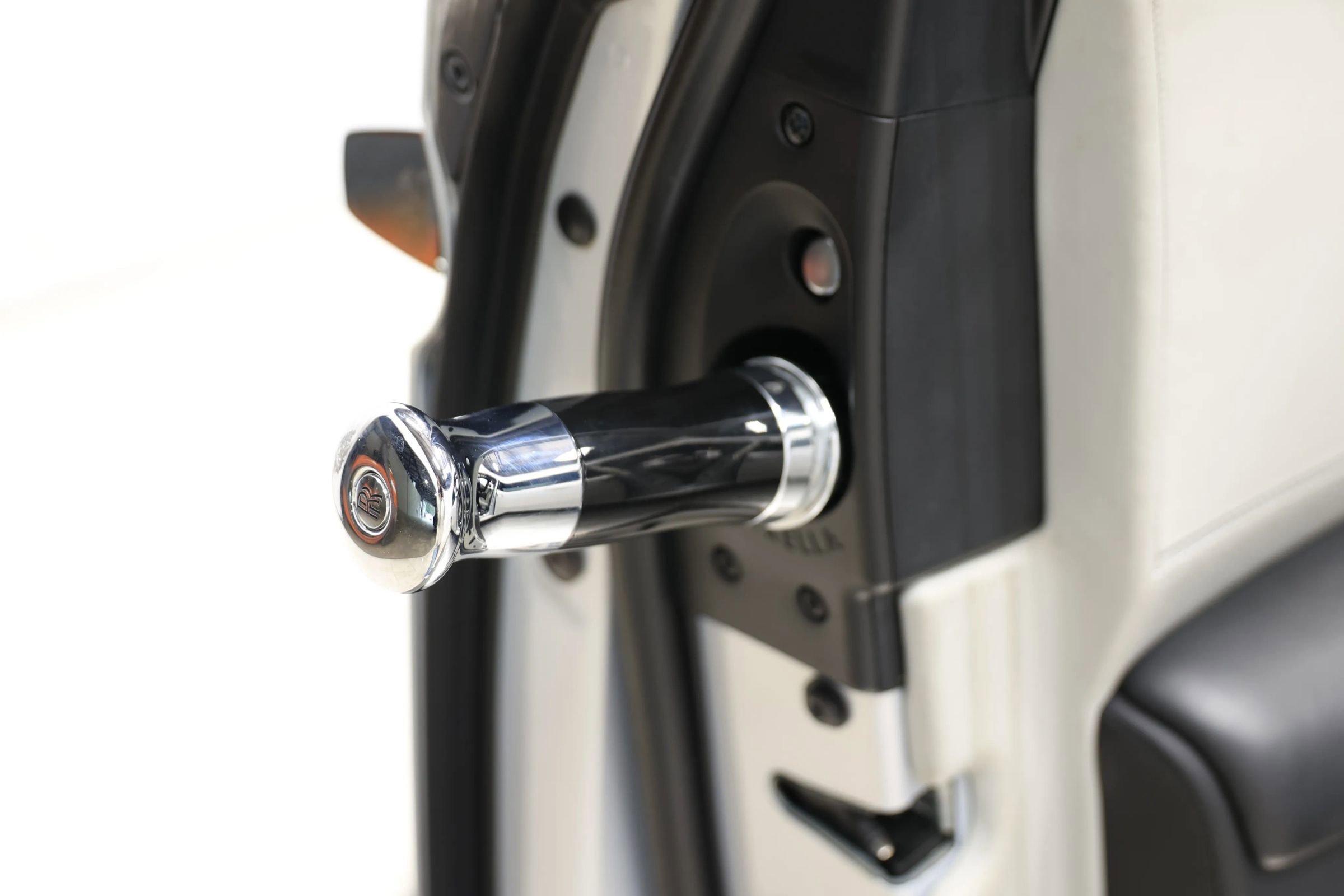 Used 2019 Rolls-Royce Ghost image 21