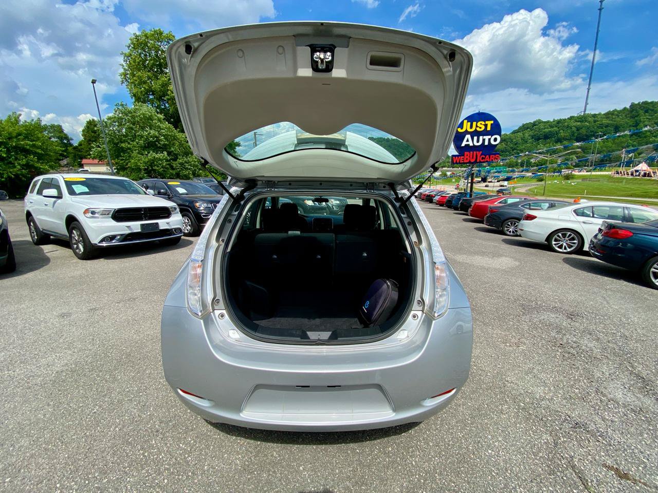 Used 2015 Nissan Leaf S w/ Charge Package FWD image 10