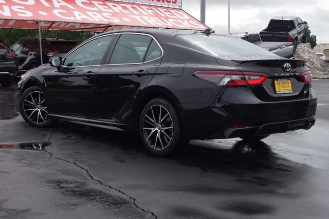 Certified 2024 Toyota Camry SE FWD image 11