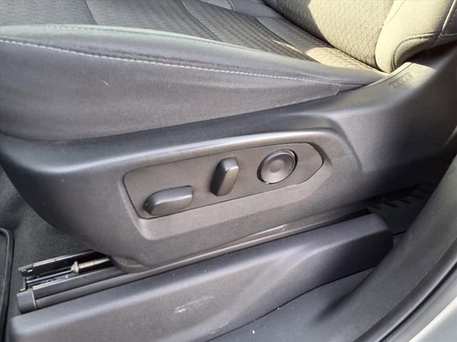 Used 2024 Chevrolet Silverado 2500 Custom w/ Custom Value Package image 70