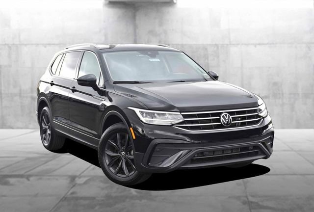 Certified 2024 Volkswagen Tiguan SE AWD/4WD image 2