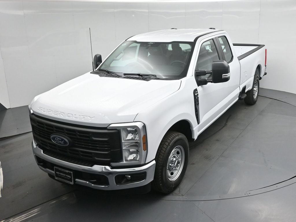 New 2026 Ford F250 XL w/ XL Chrome Package RWD image 30