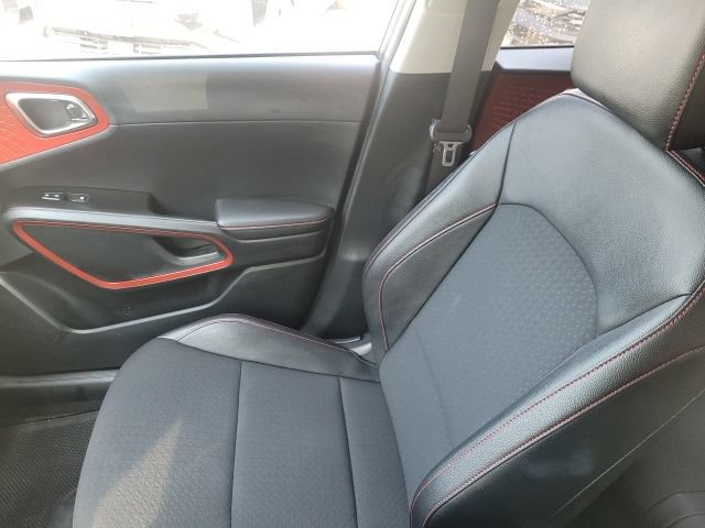 Certified 2023 Kia Soul GT-Line FWD image 31