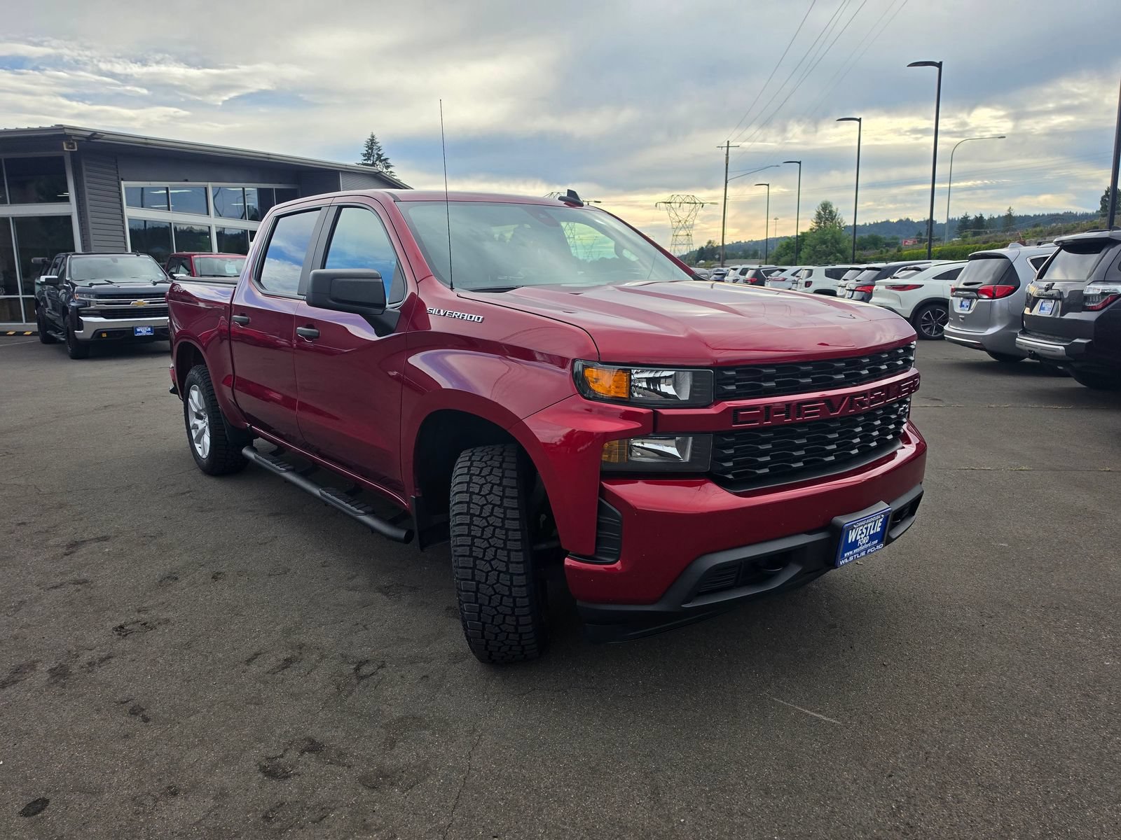 Used 2022 Chevrolet Silverado 1500 Custom w/ Safety Confidence Package AWD/4WD image 15
