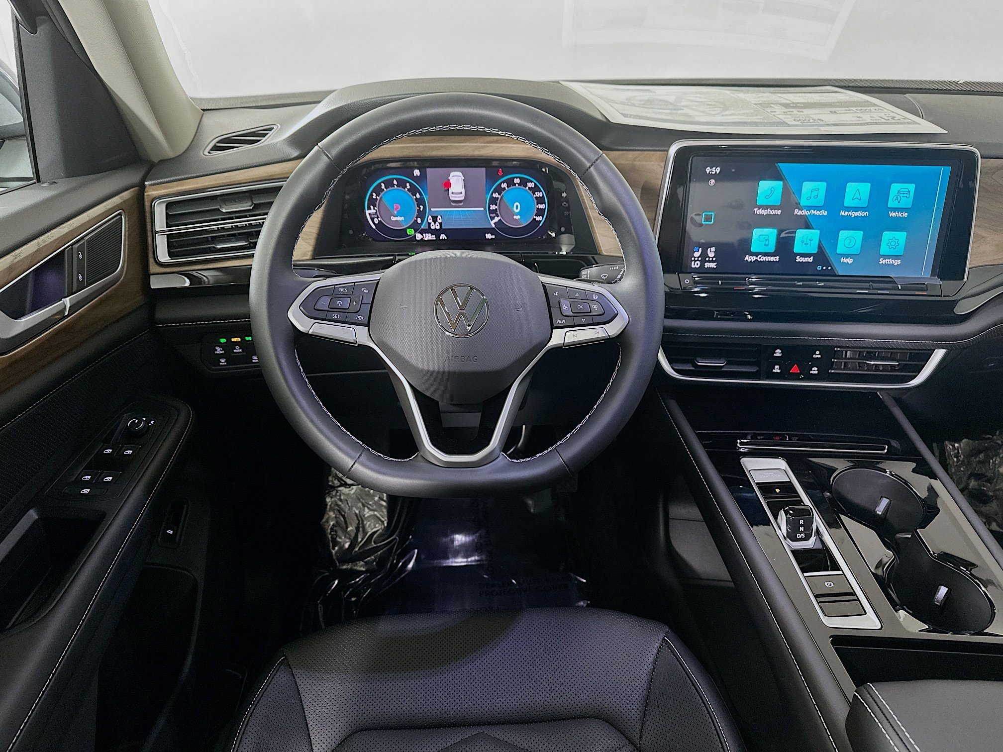 New 2025 Volkswagen Atlas SE image 21