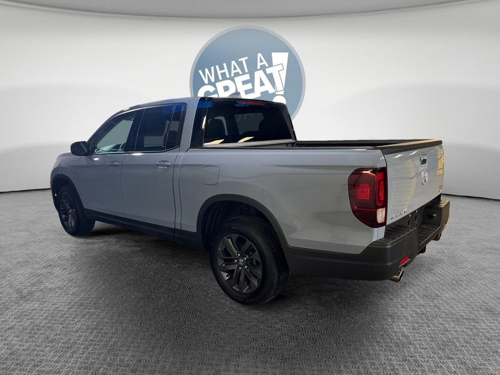 Used 2023 Honda Ridgeline Sport image 6