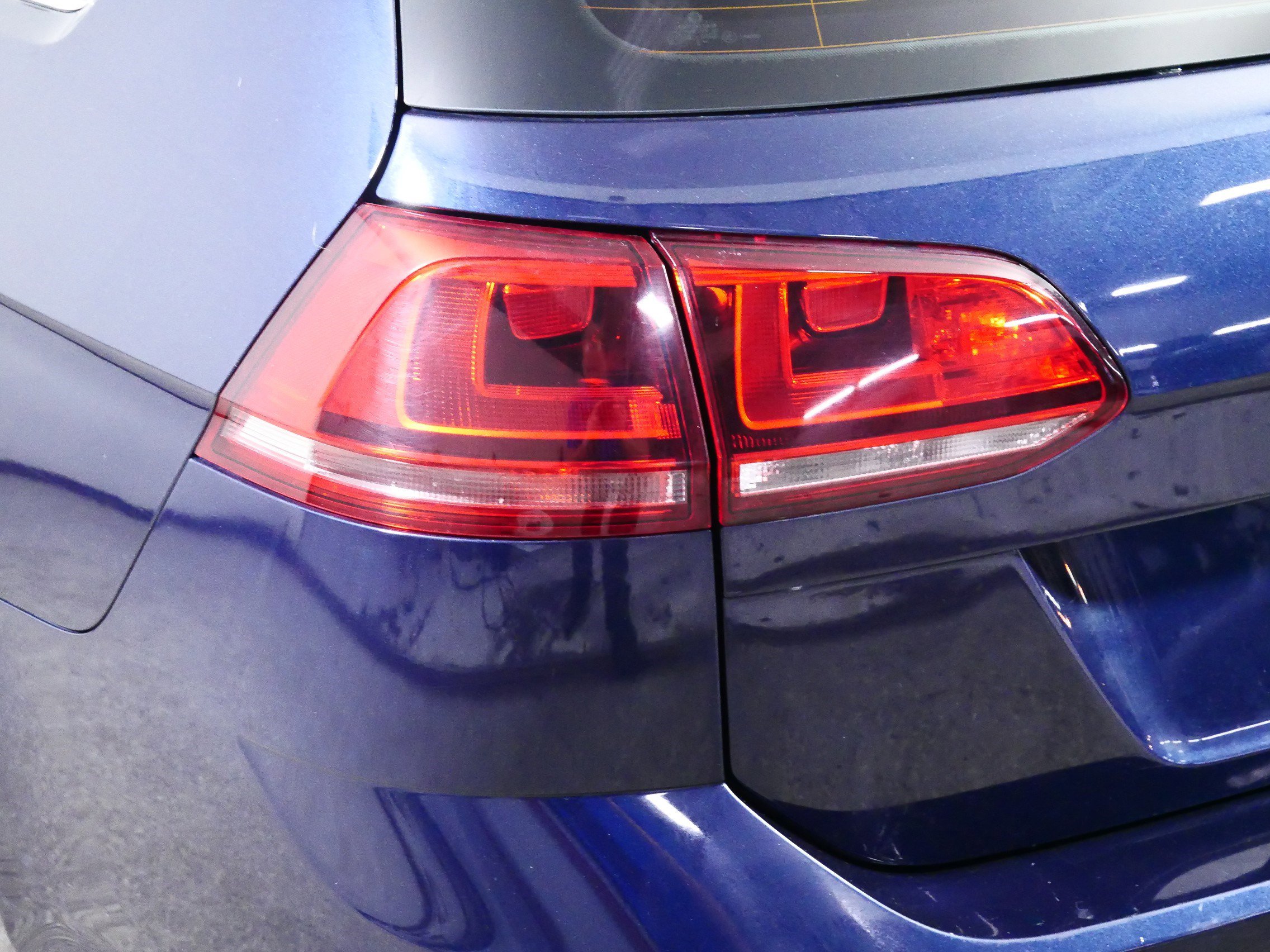 Used 2016 Volkswagen Golf Limited Edition image 17