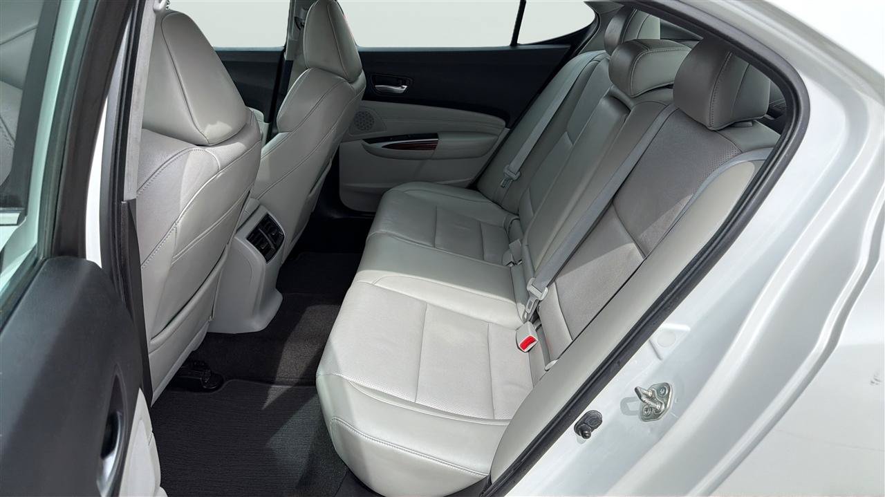 Used 2015 Acura TLX w/ Technology Package FWD image 20