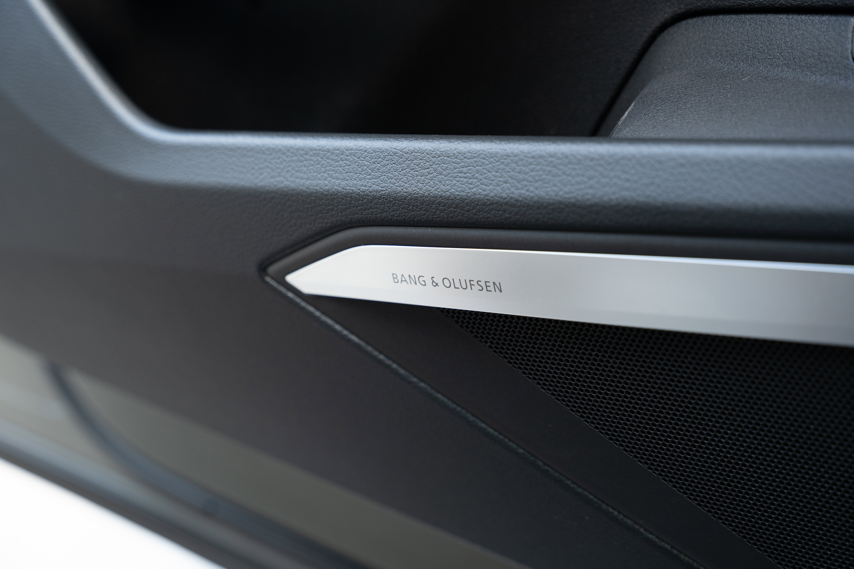 Certified 2024 Audi Q8 e-tron Premium Plus w/ Premium Plus Package image 21